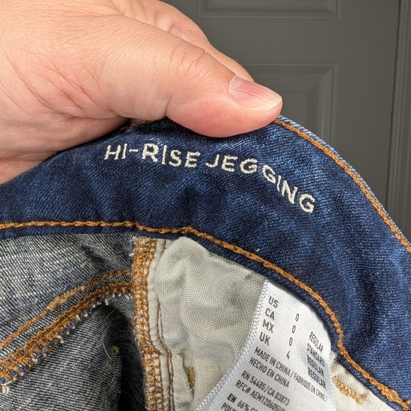 American Eagle Hi Rise Jegging Jeans Distressed Denim Size 0 360 Super Stretch - Picture 6 of 8